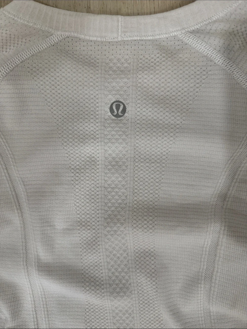 Lululemon white swiftly tech long sleeve active top athleisure